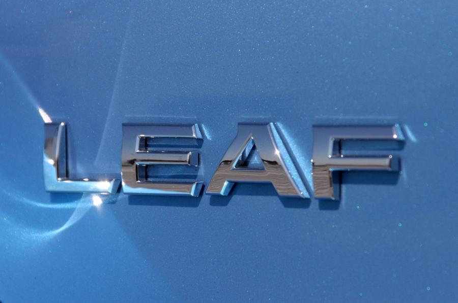  Nissan Leaf 2011 года  (фото 37 из 53)